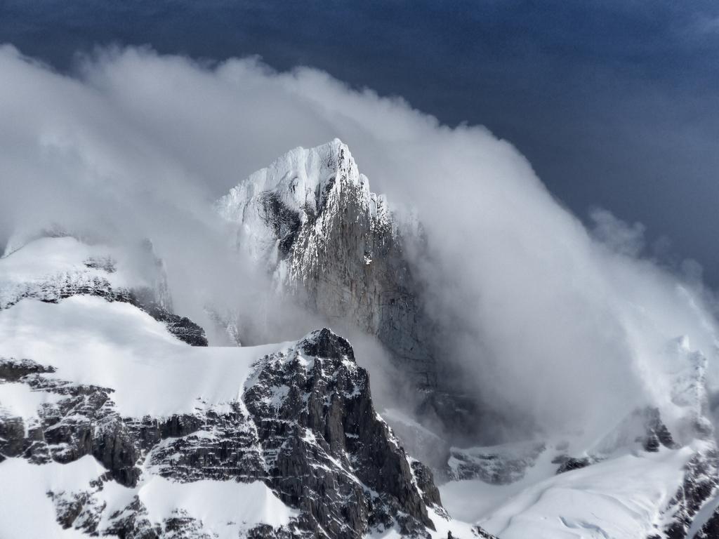 ホテル Confin Patagonico エル・チャルテン エクステリア 写真